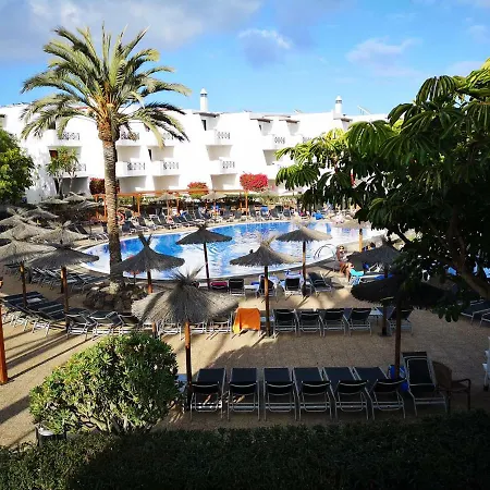 Centre Pool And Beach Lejlighed Costa Teguise